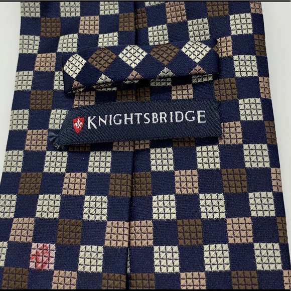 Knights Bridge tie - Picture 3 of 5